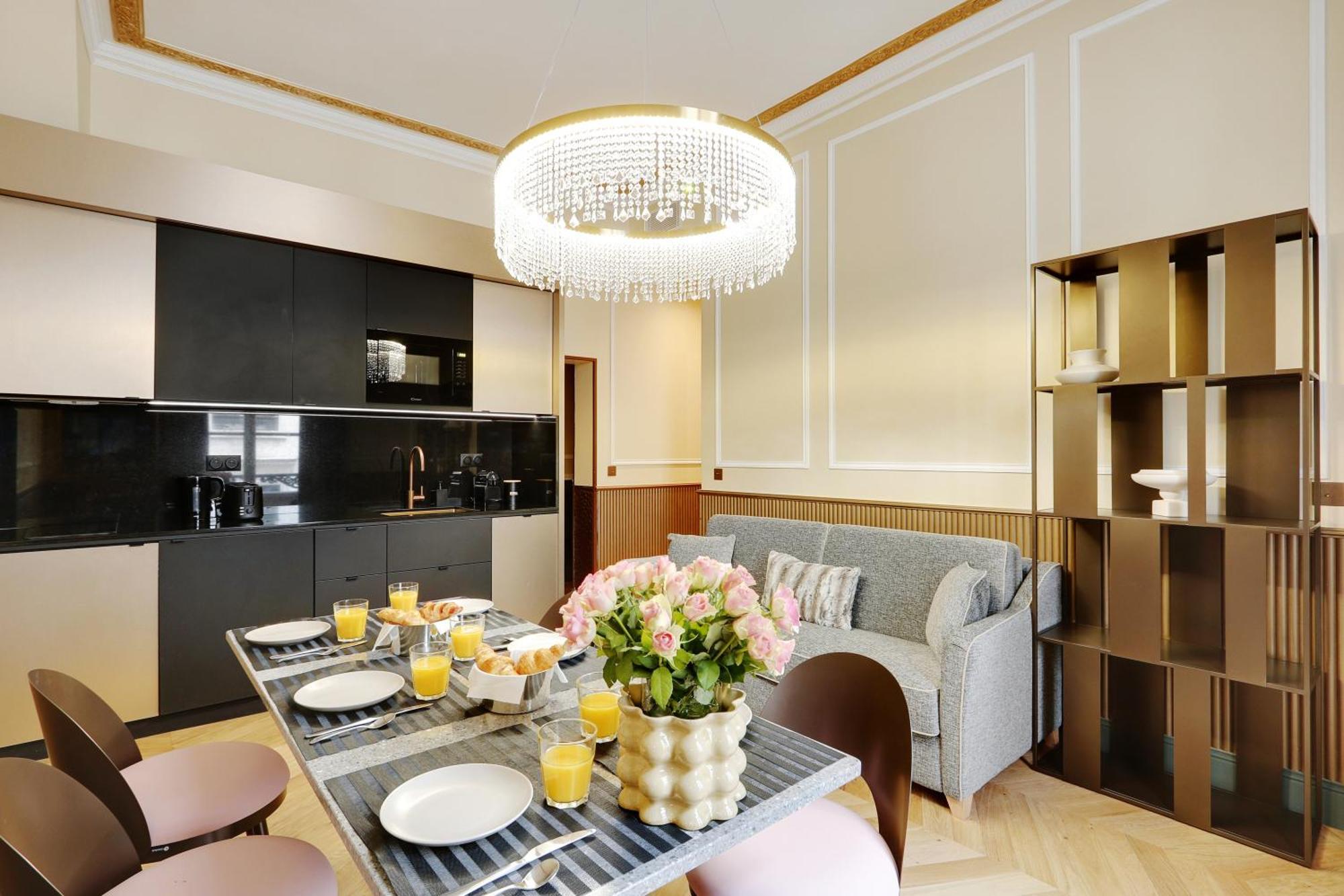 Pick A Flat's In La Madeleine-opera - Rue De L'arcade Parijs